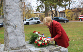 Pietního aktu se zúčastnila také hejtmanka Jihočeského kraje Ivana Stráská