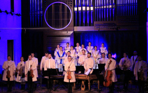 Několika minutový "standing ovation" po skončení koncertu