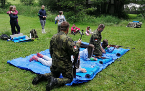 Každý střílející měl svého instruktora