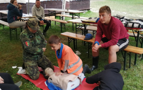 Tady platí dvojnásob těžko na cvičišti lehko na bojišti